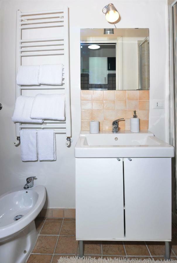 Apartment Close To Vatican Museums And To Metro ローマ エクステリア 写真